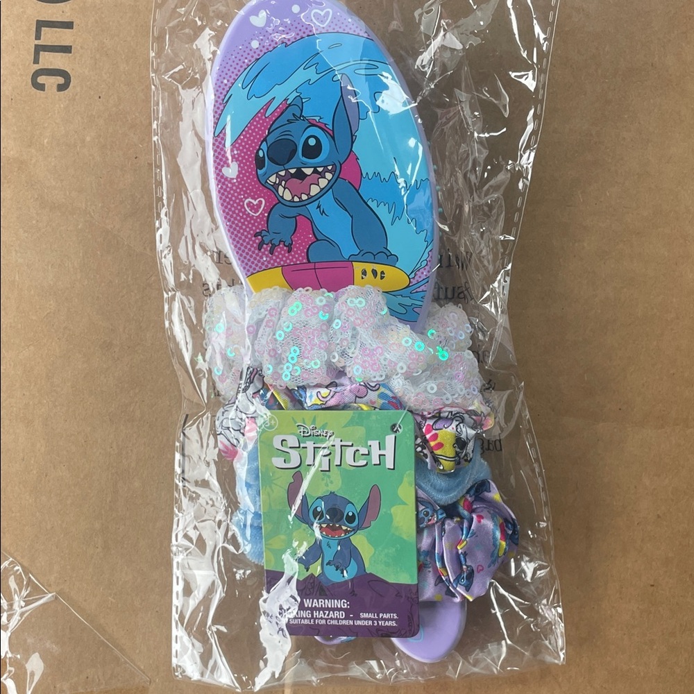 Disney Stitch Hairbrush and Scrunchie‎ Set